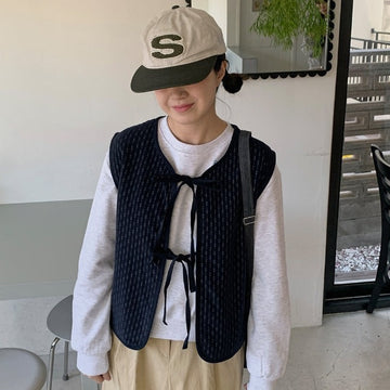 Heekin Corduroy Pattern Brushed Ribbon Vest